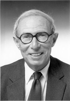 Leo Bogart